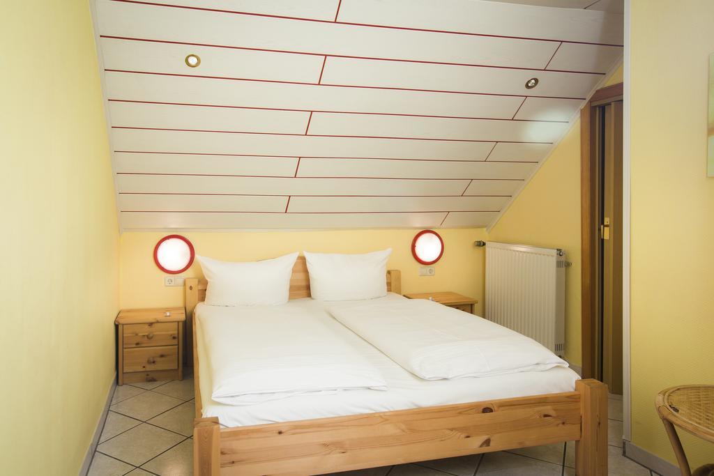 Pension Am Romerberg Nehren  Esterno foto